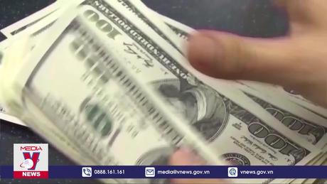 Fed giữ nguyên lãi suất lần thứ 7 liên tiếp