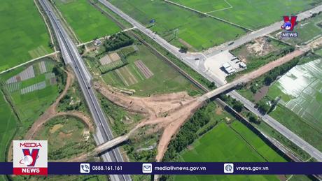 Quảng Ngãi yêu cầu khẩn trương hoàn thành nút giao Dung Quất 