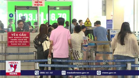 Giá vé bay đêm giảm sâu nhưng vẫn ế khách