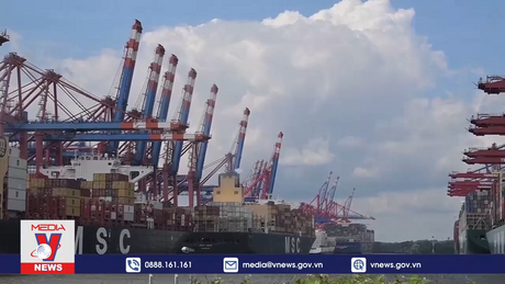 Mỹ ngăn chặn loạt vụ tấn công mới trên Biển Đỏ