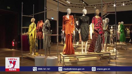 Đấu giá vật phẩm của huyền thoại Vivien Westwood