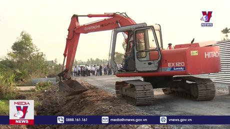 Không có chuyện sử dụng cát biển làm đường cao tốc khiến lúa chết 