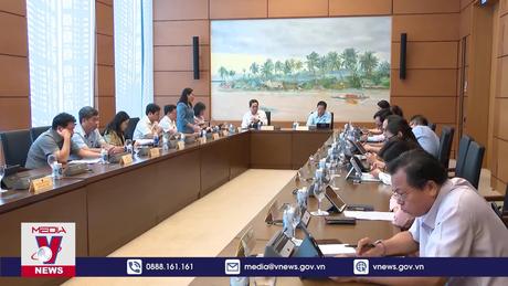 Thảo luận về dự án Luật Công chứng (sửa đổi)