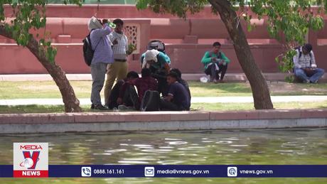 Ấn Độ ghi nhận 40.000 ca nghi “sốc nhiệt”