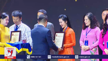 Lễ trao Giải Báo chí Quốc gia lần thứ XVIII