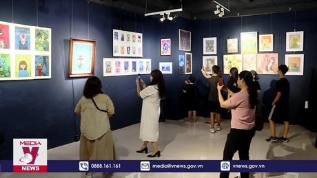 Triển lãm tranh gây quỹ và quyên góp từ thiện