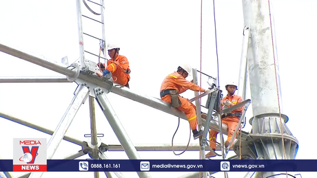 Mở đợt thi đua nước rút hoàn thành Đường dây 500kV mạch 3