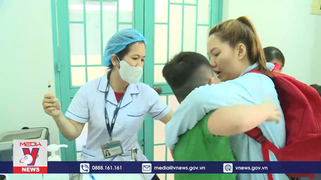 Cảnh báo sởi lây lan cho trẻ chưa tiêm vaccine