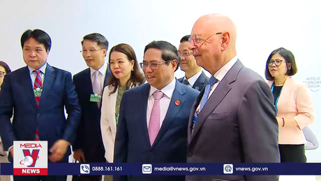 Thủ tướng tiếp Chủ tịch điều hành WEF