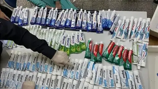 Khởi tố 318 vụ án với 961 bị can liên quan vụ tiếp viên hàng không vận chuyển ma túy