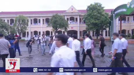 Kiểm tra tổ chức thi tốt nghiệp THPT tại tỉnh Hà Nam