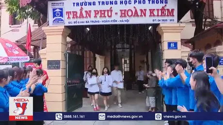 Thí sinh phấn khởi với đề môn ngoại ngữ