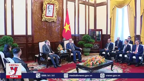 Chủ tịch nước tiếp các Đại sứ Colombia và Panama chào từ biệt