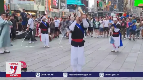 Nhạc cổ truyền Hàn Quốc khuấy động Quảng trường Thời đại