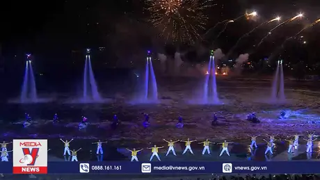 Đà Nẵng ra mắt show diễn độc đáo trên sông Hàn