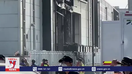 Trung Quốc hối thúc Hàn Quốc điều tra vụ cháy nhà máy pin