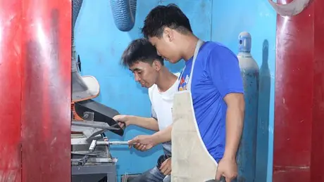 Gỡ “nút thắt” trong công tác đưa lao động đi làm việc ở nước ngoài 