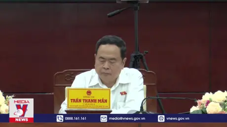 Chủ tịch Quốc hội Trần Thanh Mẫn tiếp xúc cử tri tại Hậu Giang