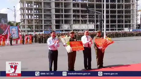 Lễ ra mắt Lực lượng tham gia bảo vệ an ninh, trật tự ở cơ sở