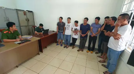 Đắk Lắk triệt phá đường dây cá độ bóng đá qua mạng quy mô lớn