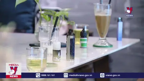 Trẻ em sử dụng thuốc lá điện tử tăng gấp đôi sau một năm 