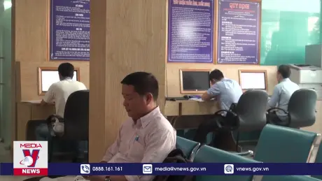 Chỉ tạm hoãn xuất cảnh do nợ thuế với một số đối tượng