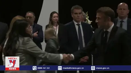 Bất ngờ lớn trong bầu cử Pháp