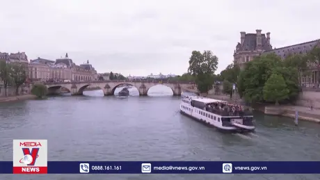 Sông Seine chào đón khách đến dự Olympic