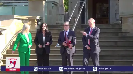 Tân Thủ tướng Anh cam kết cải thiện thỏa thuận Brexit