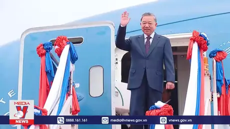 Chủ tịch nước Tô Lâm đến Viêng Chăn, bắt đầu thăm cấp Nhà nước Lào