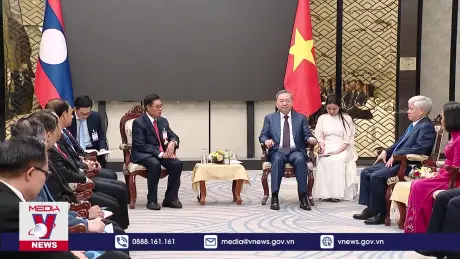 Chủ tịch nước tiếp Chủ tịch Mặt trận Lào xây dựng đất nước