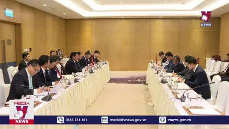 Lào - Việt Nam tăng cường công tác đào tạo bồi dưỡng cán bộ và nghiên cứu