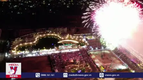 Tuần du lịch Quảng Bình và Lễ hội Âm nhạc, bắn pháo hoa