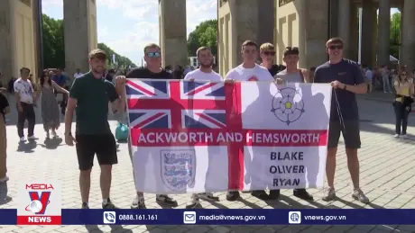 Không khí náo nhiệt trước thềm chung kết Euro