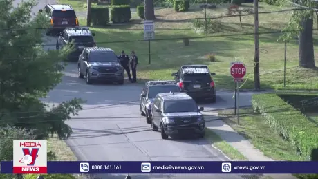 Phát hiện chất nổ trong xe của đối tượng bắn ông Trump