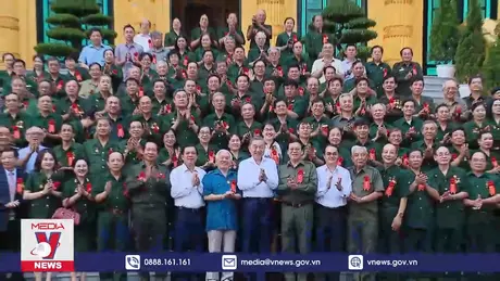 Chủ tịch nước Tô Lâm gặp mặt đại biểu cựu thanh niên xung phong