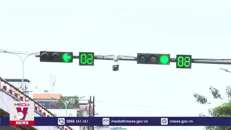 Bỏ đề xuất cấm tuyệt đối vượt đèn vàng 