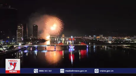 Du lịch dịch vụ Đà Nẵng 'bội thu' nhờ Lễ hội pháo hoa