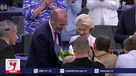 Bà Ursula von der Leyen tái đắc cử Chủ tịch EC