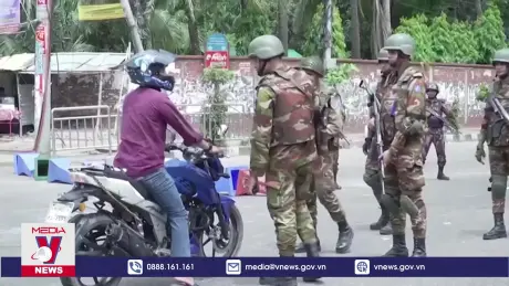 Bangladesh triển khai quân đội trên cả nước