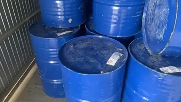 Phát hiện 11,7 tấn sản phẩm nghi là mật ong, không rõ nguồn gốc xuất xứ