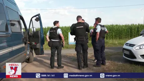 Biểu tình phản đối xây đập trữ nước tại Pháp