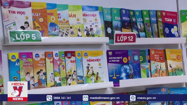 Chính sách & Cuộc sống: Kiểm soát sách giáo khoa
