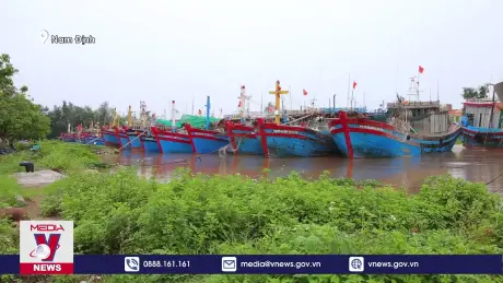 Nam Định kêu gọi tàu thuyền trú tránh bão số 2