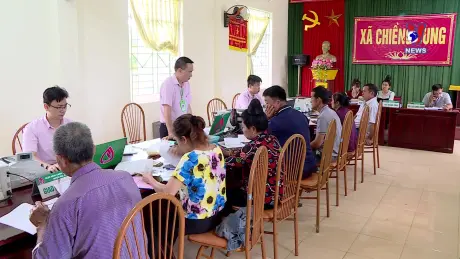 Tín dụng cho người nghèo số 12 ngày 20/7