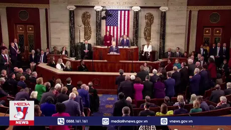 Dư luận về việc Tổng thống Mỹ từ bỏ nỗ lực tái cử