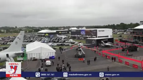 Khai mạc Triển lãm hàng không quốc tế tại Anh