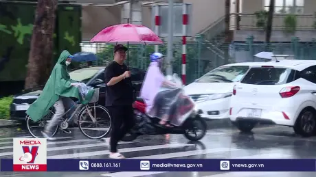 Bão số 2 suy yếu thành ATNĐ, gây mưa lớn cho Bắc Bộ