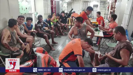 Philippines nỗ lực ngăn dầu loang ngoài khơi Manila