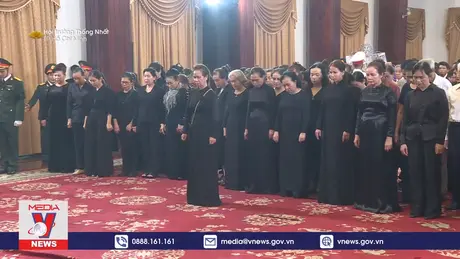 ”Cho tôi được viếng bác Tổng Bí thư lần sau cuối”